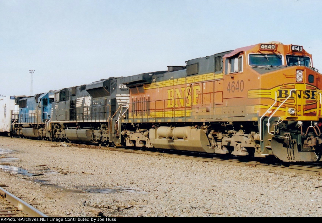 BNSF 4640 East